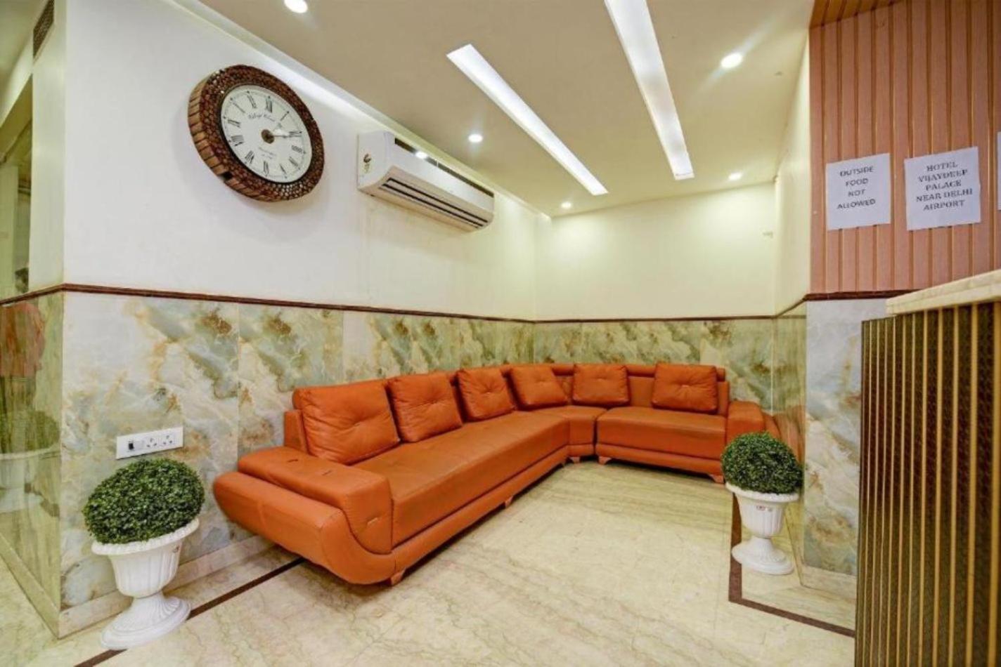 Rosewood Suites A Family Hotel Near Delhi Airport นิวเดลี ภายนอก รูปภาพ
