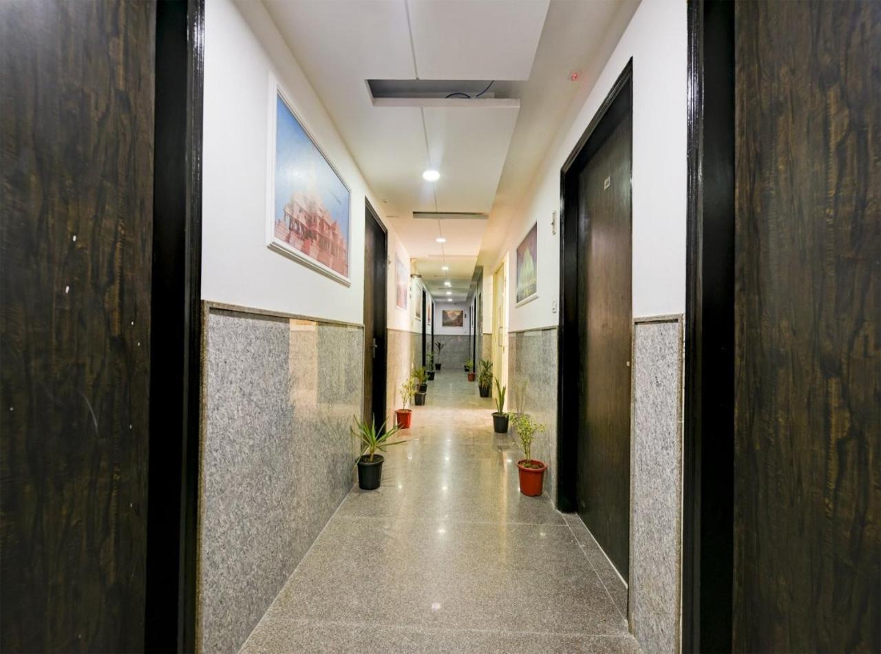 Rosewood Suites A Family Hotel Near Delhi Airport นิวเดลี ภายนอก รูปภาพ