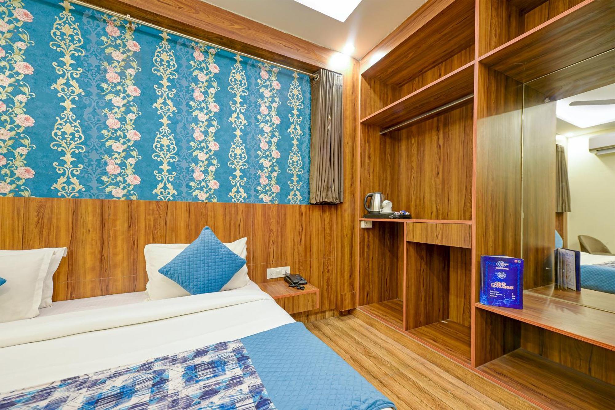 Rosewood Suites A Family Hotel Near Delhi Airport นิวเดลี ภายนอก รูปภาพ